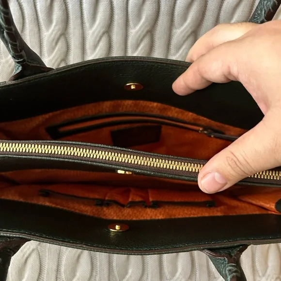 Tous Green Leather Tote with Gold Hardware - Picture 3 of 6